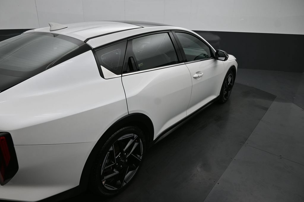 Used 2025 Kia K4 GT-Line w/ GT-Line Premium Package FWD image 15