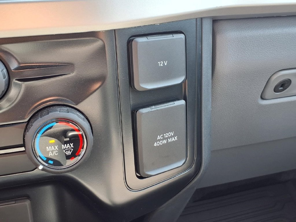 New 2026 Ford F250 XLT w/ FX4 Off-Road Package AWD/4WD image 9