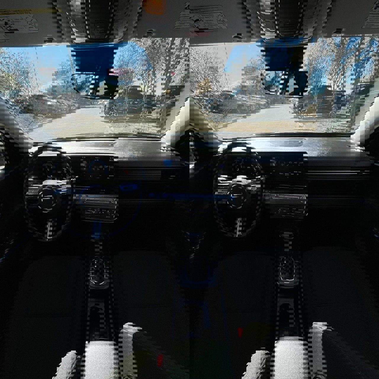 Used 2024 Hyundai Kona SEL image 10