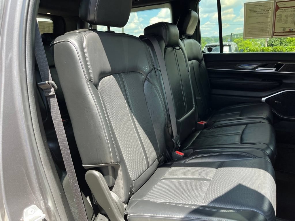 Used 2022 Jeep Wagoneer Series II w/ Premium Group I AWD/4WD image 26