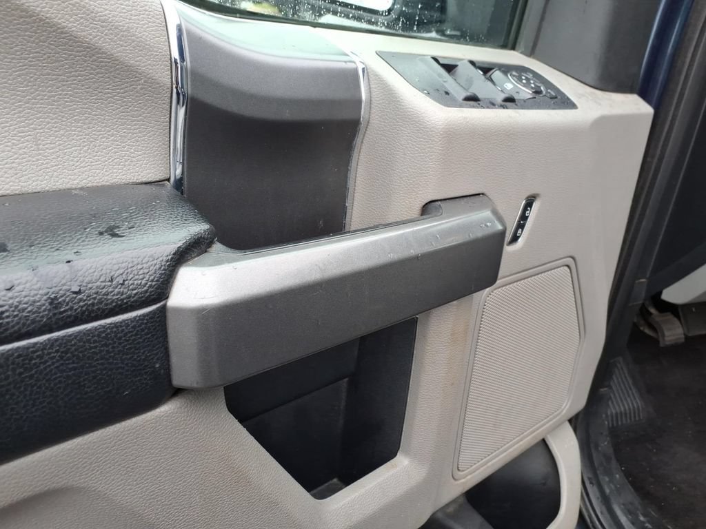 Used 2017 Ford F150 XLT w/ Equipment Group 302A Luxury AWD/4WD image 14