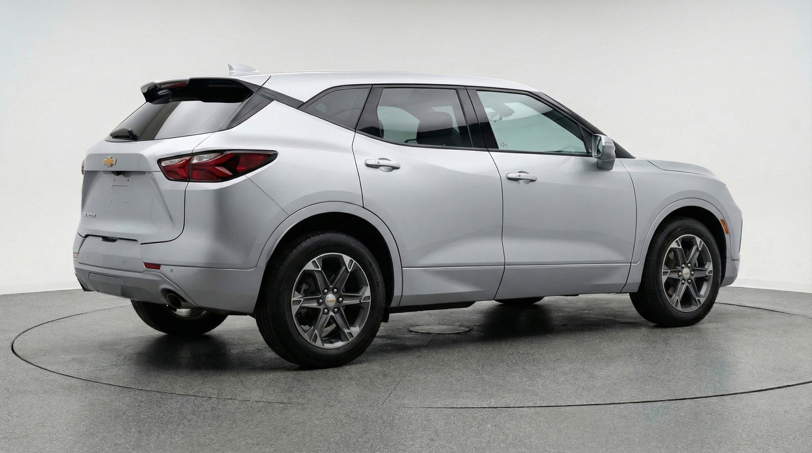 Used 2025 Chevrolet Blazer LT image 9