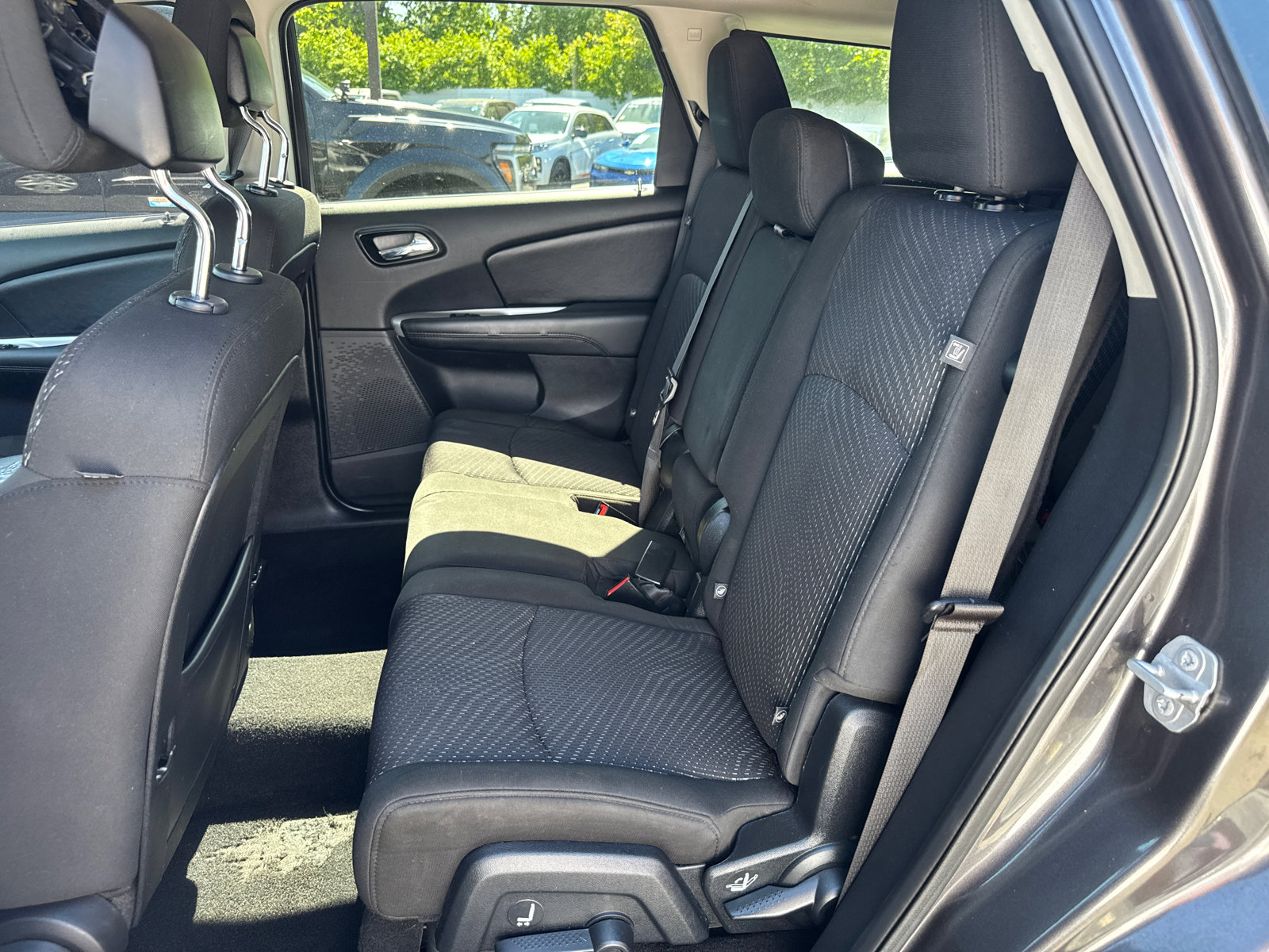 Used 2020 Dodge Journey SE w/ SE Popular Equipment Group FWD image 7