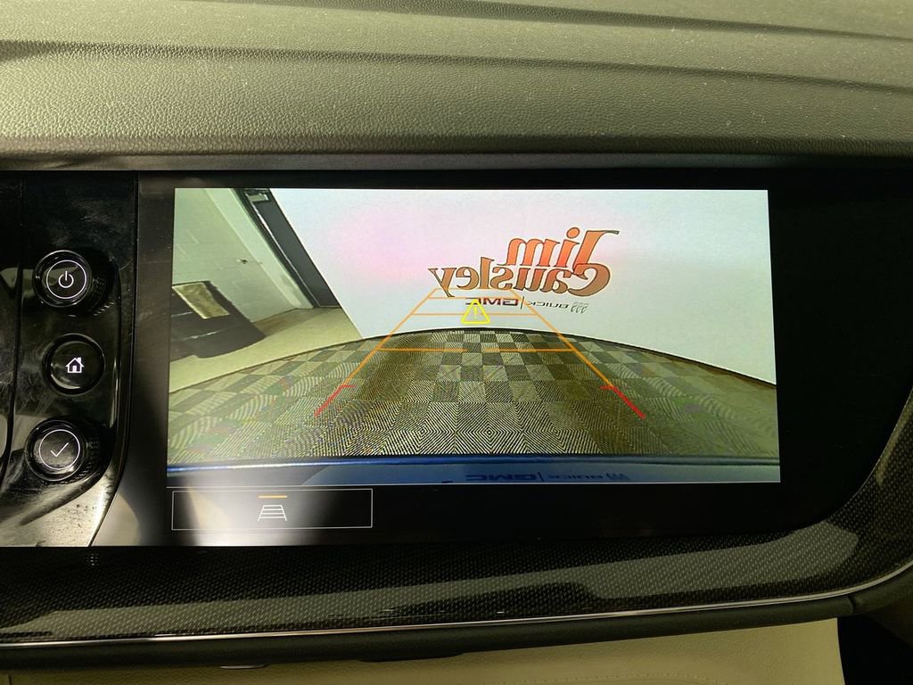 Used 2023 Buick Envision Preferred image 17