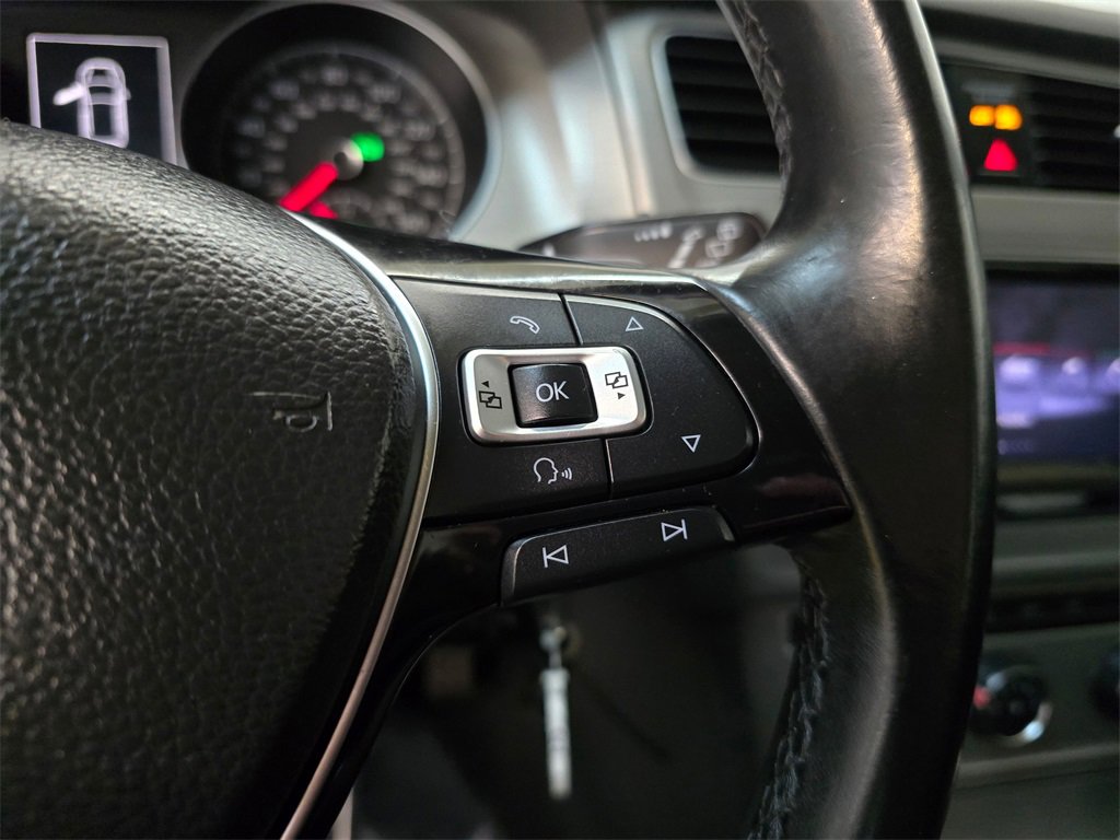 Used 2015 Volkswagen Golf SE image 59