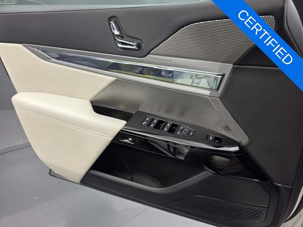 Certified 2023 BMW i7 xDrive60 AWD/4WD image 26