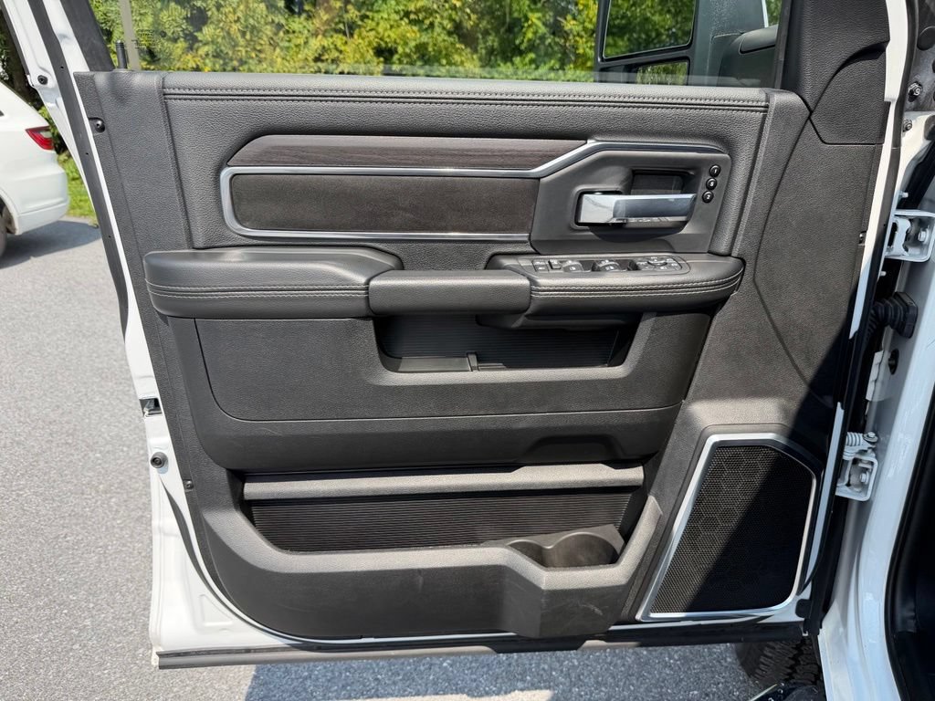 Certified 2025 RAM 2500 Laramie w/ Sport Appearance Package AWD/4WD image 11