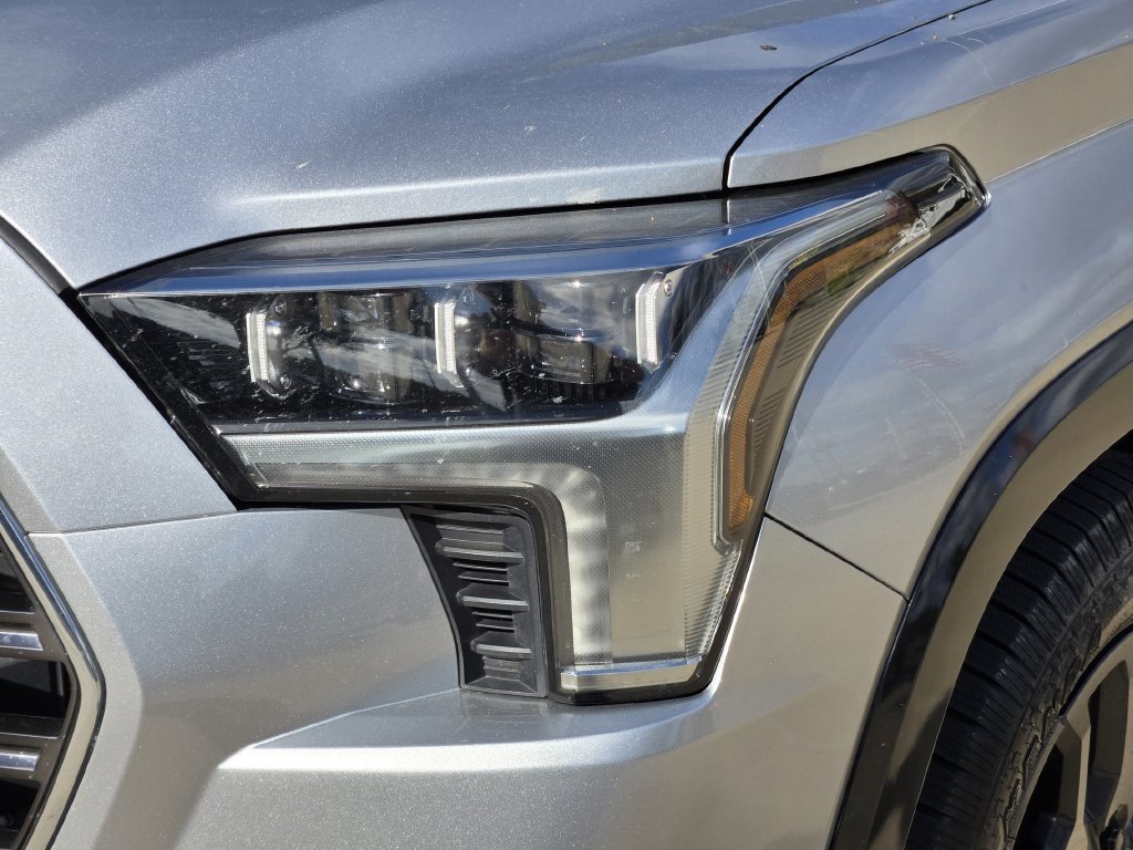 Certified 2024 Toyota Sequoia Platinum AWD/4WD image 6