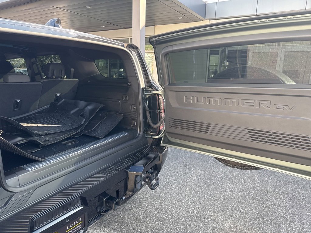 Used 2024 GMC Hummer EV 3X image 34