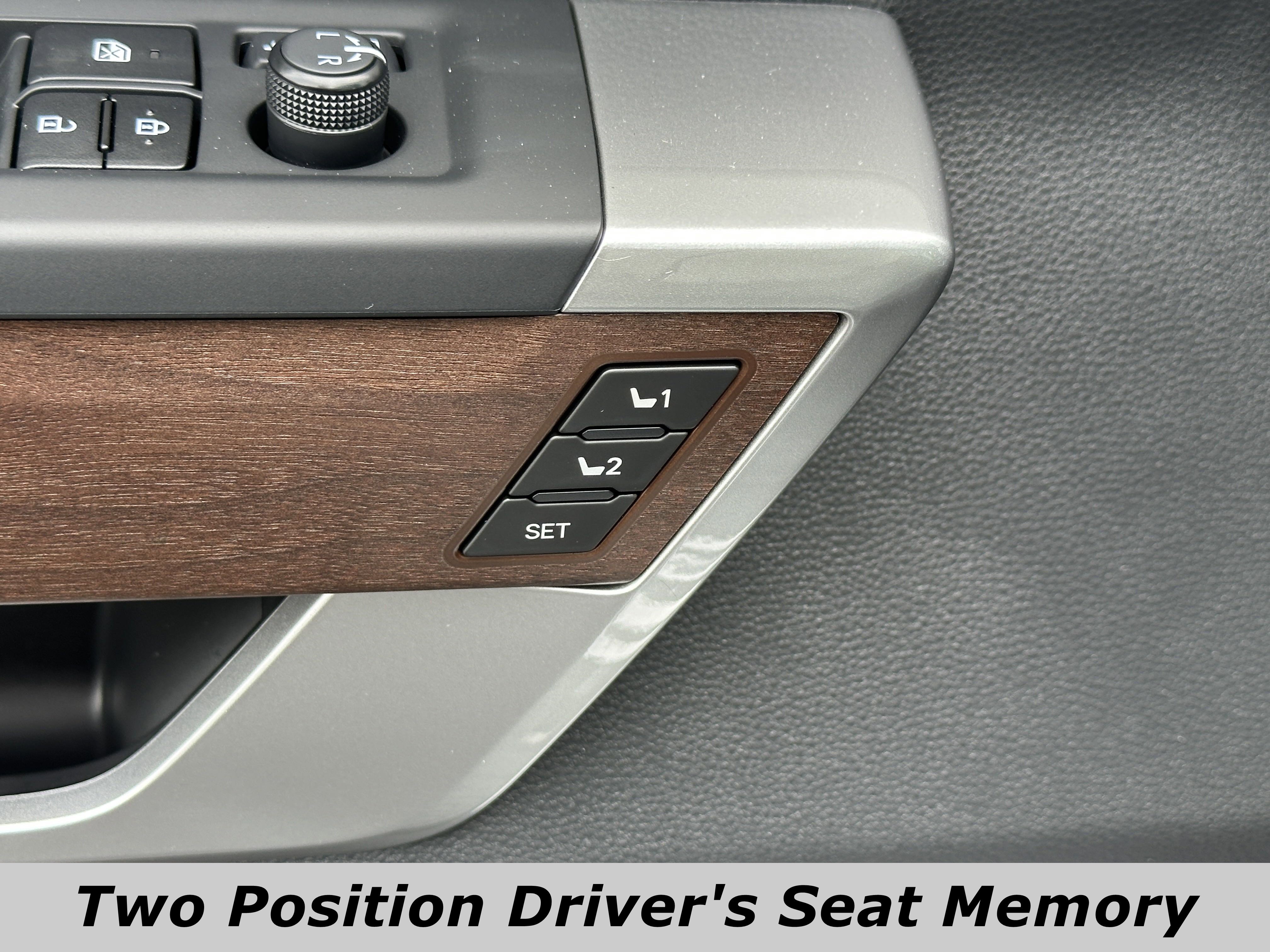 Used 2025 Toyota Sequoia Capstone image 5