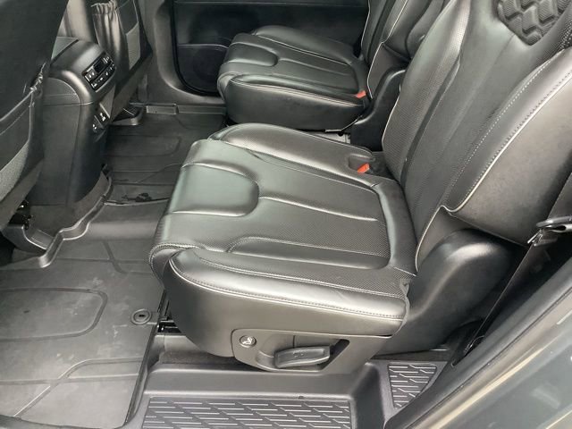 Certified 2022 Hyundai Palisade Calligraphy w/ Winter Package image 10