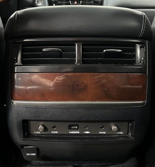 Used 2016 Lexus LX 570 4WD w/ Luxury Package image 47