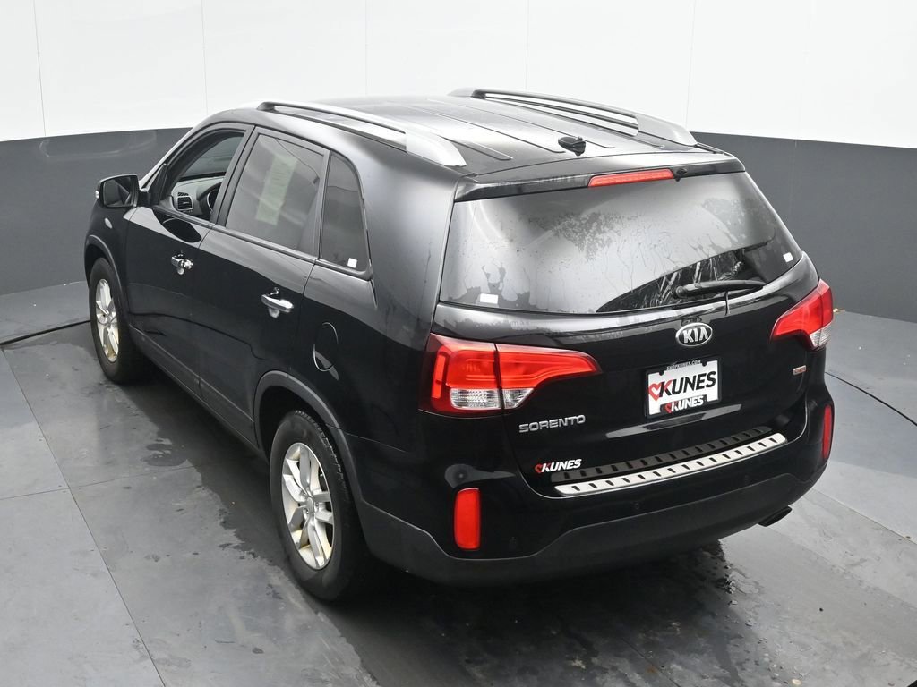 Used 2015 Kia Sorento LX image 42