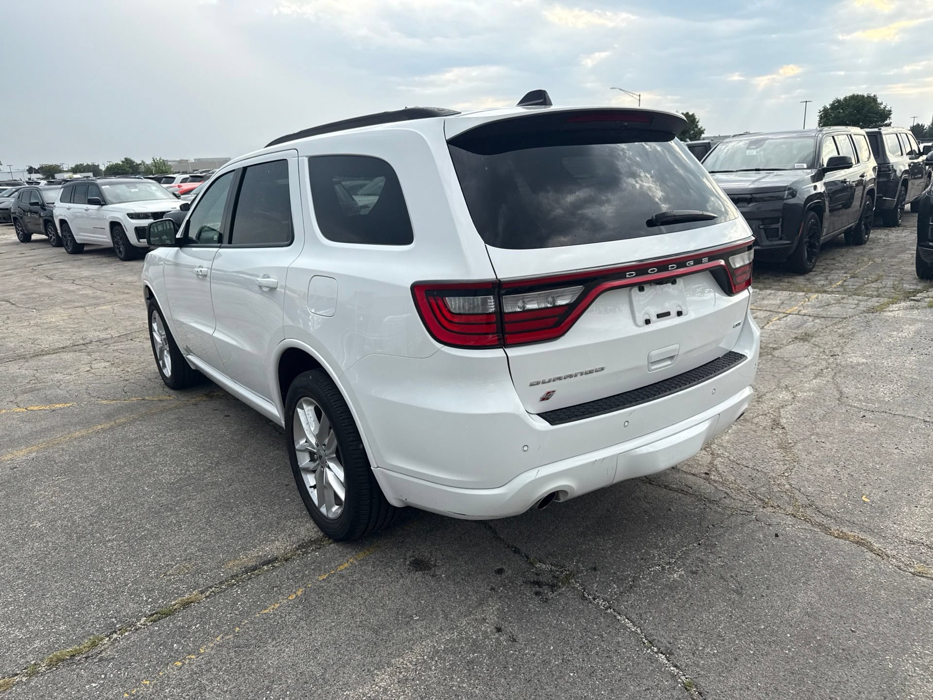 Used 2024 Dodge Durango GT AWD/4WD image 8