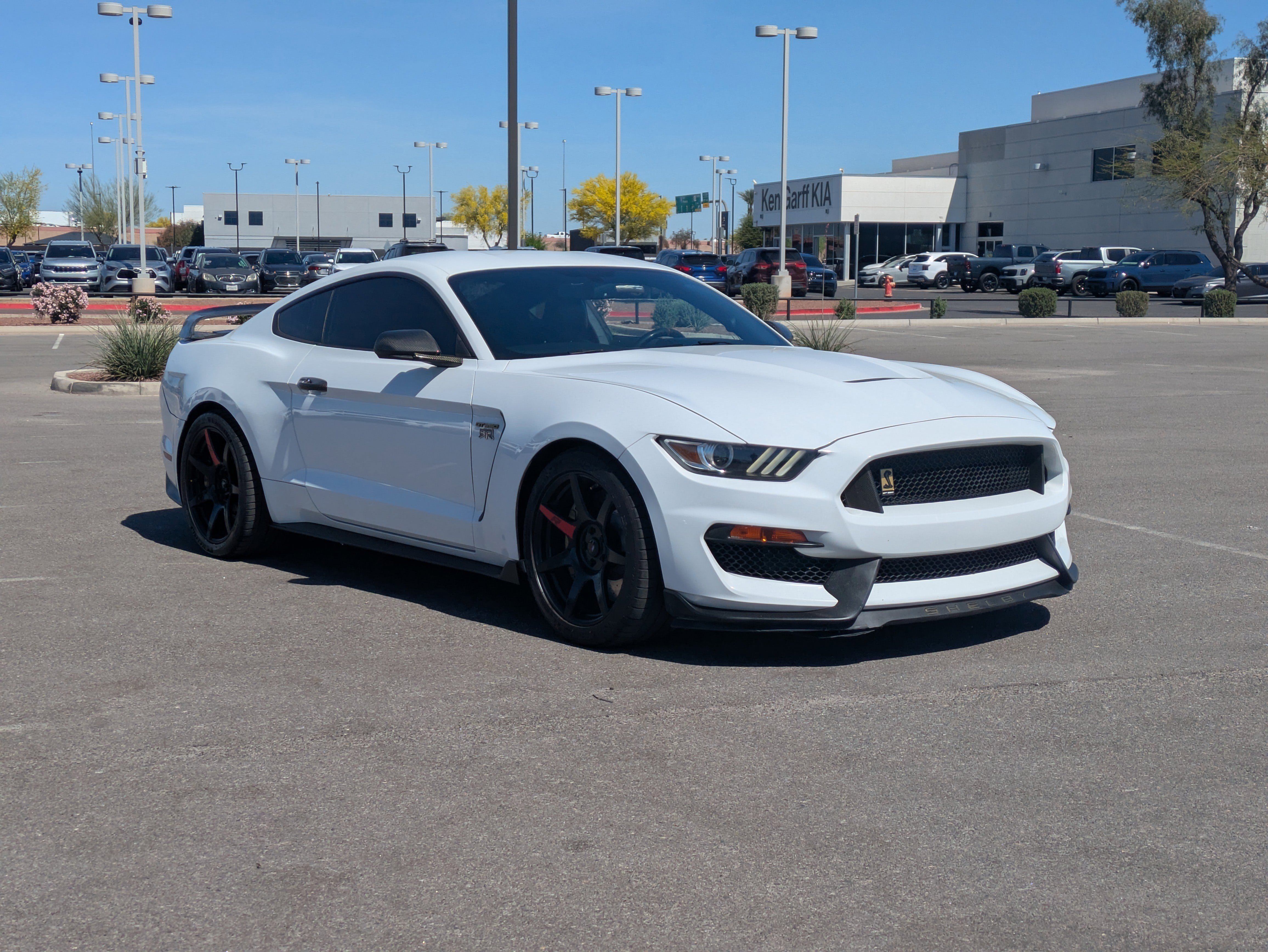 Used 2017 Ford Mustang Shelby GT350 image 7