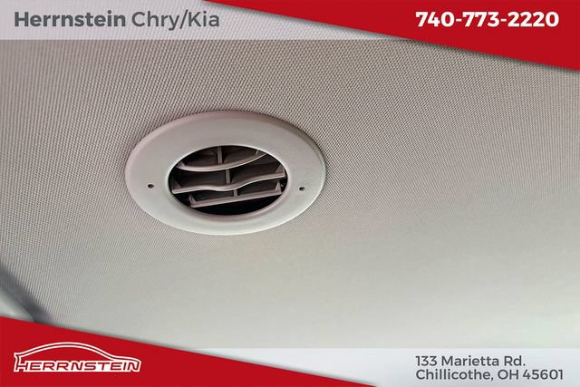 Used 2023 GMC Acadia SLE AWD/4WD image 26