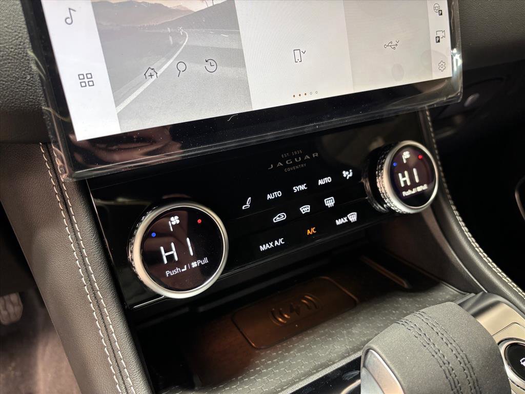 New 2026 Jaguar F-PACE R-Dynamic S image 15