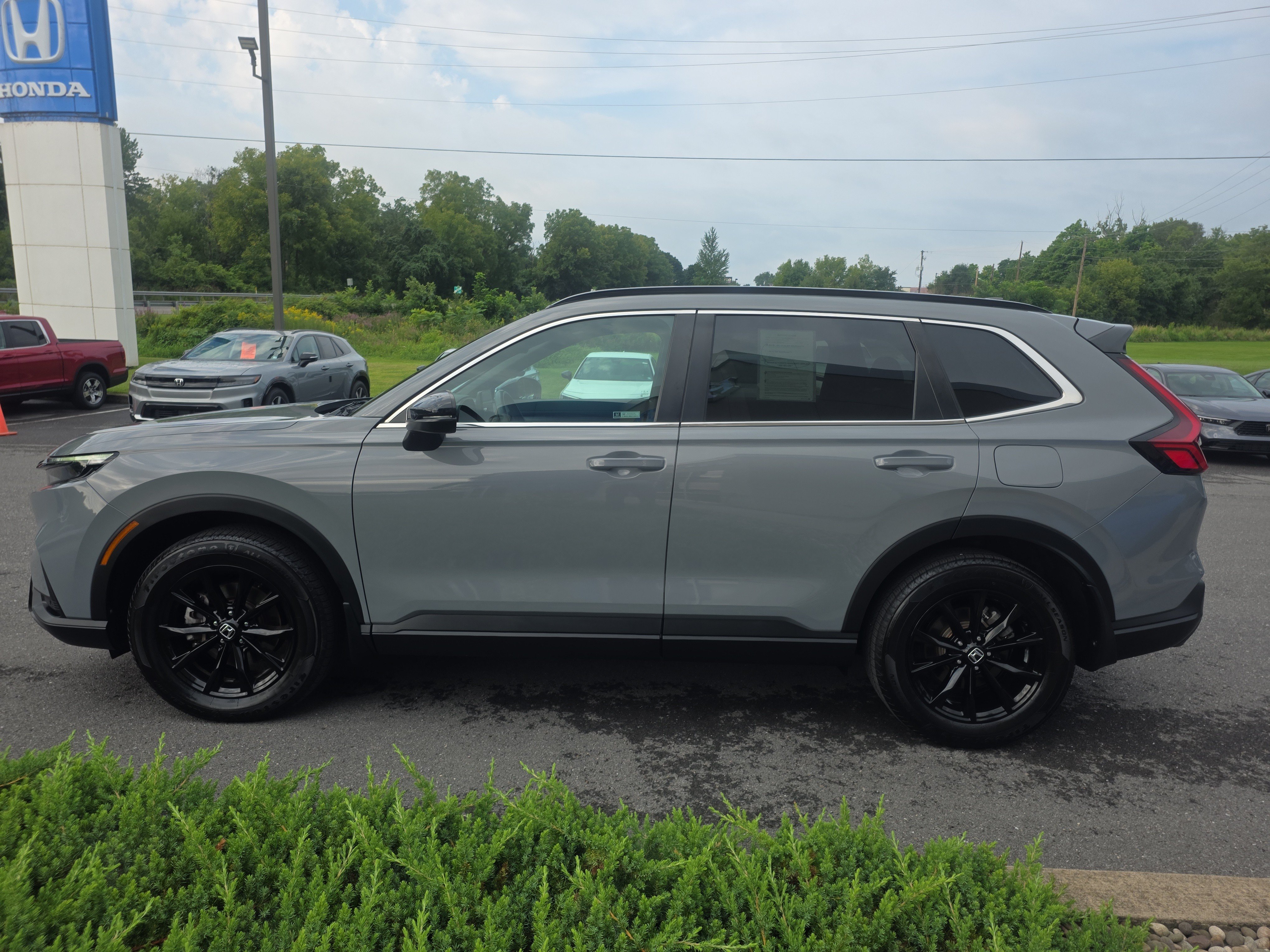 Used 2024 Honda CR-V Sport-L image 8