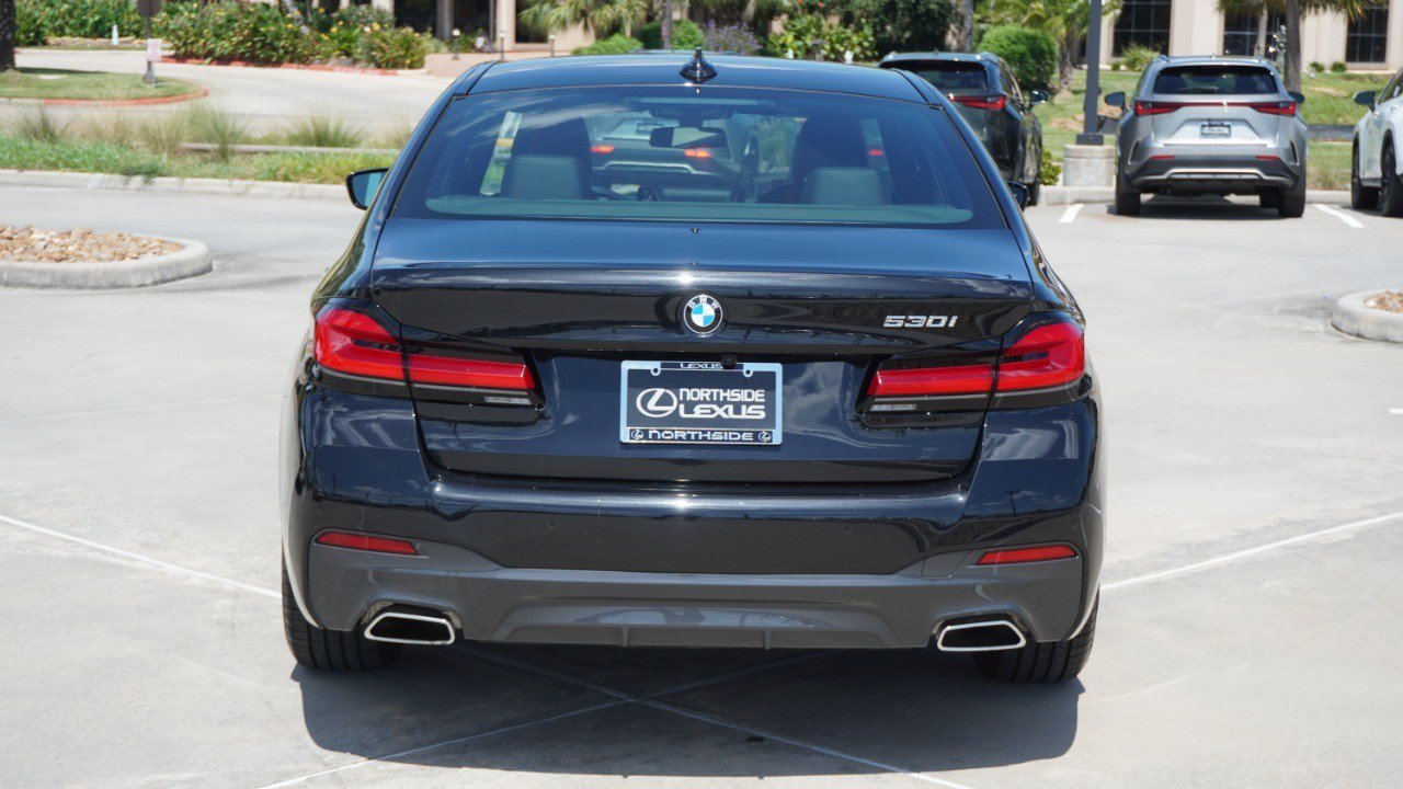 Used 2023 BMW 530i w/ M Sport Package RWD image 7