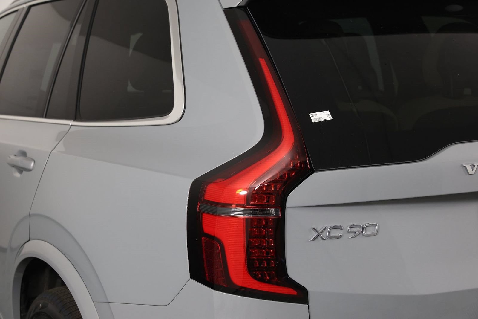 New 2026 Volvo XC90 B5 Plus w/ Protection Package AWD/4WD image 15