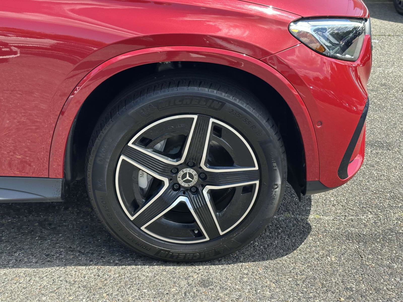 Used 2024 Mercedes-Benz GLC 300 4MATIC w/ AMG Line image 10