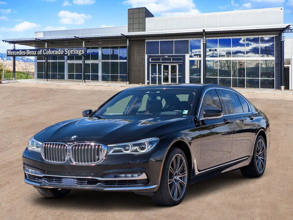 Used 2016 BMW 750i xDrive image 3