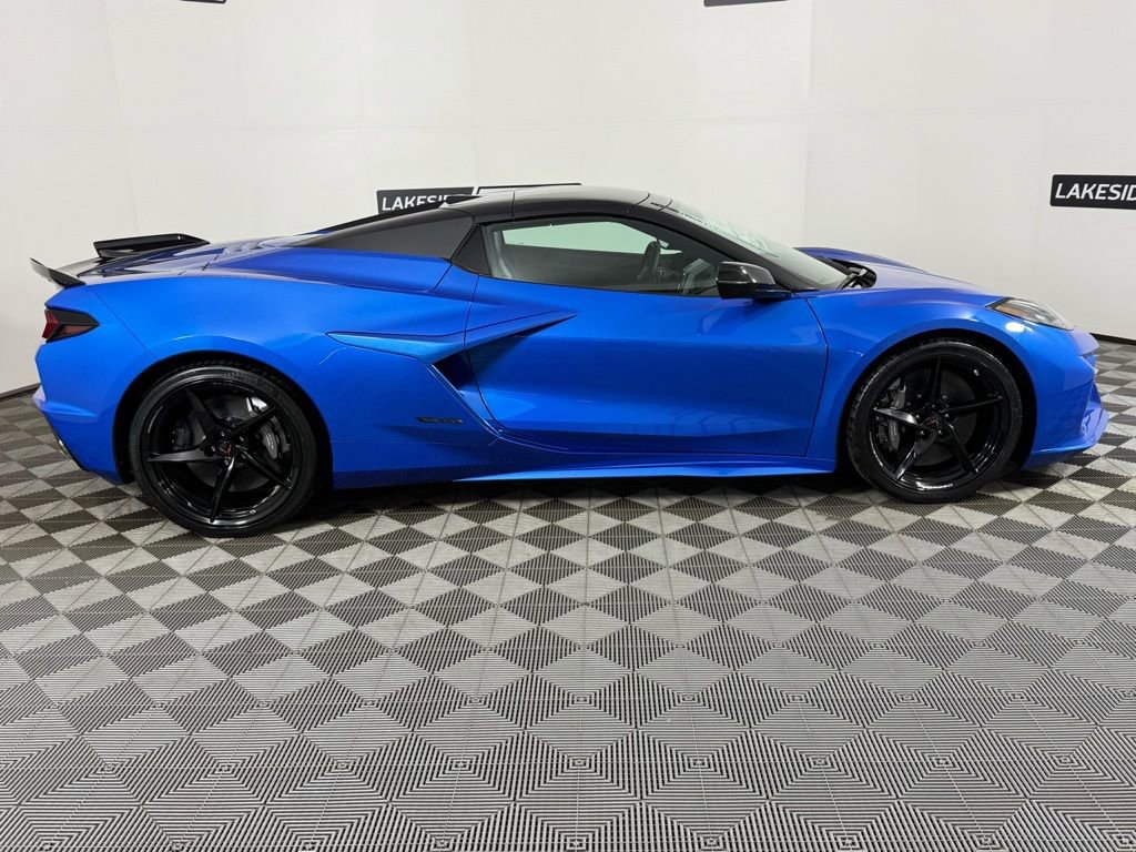 New 2026 Chevrolet Corvette E-Ray image 7