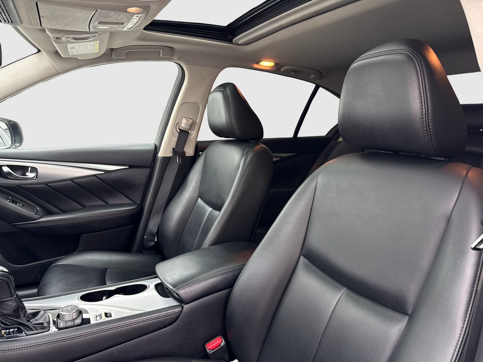 Used 2021 INFINITI Q50 Luxe RWD image 15