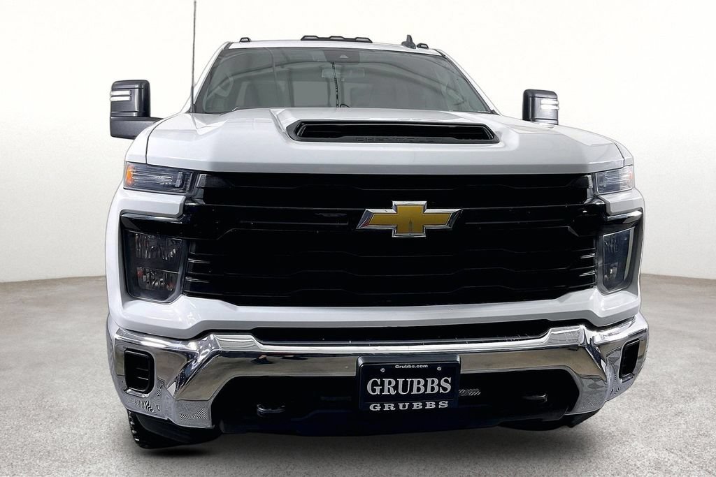 Used 2024 Chevrolet Silverado 2500 W/T w/ WT Convenience Package AWD/4WD image 4