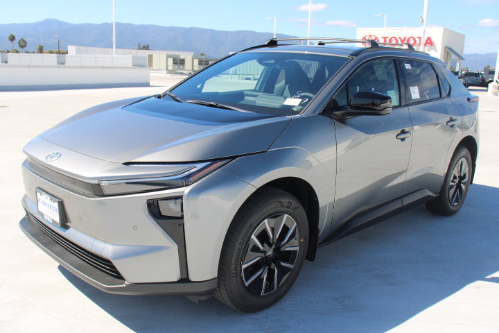 New 2026 Toyota bZ FWD image 6