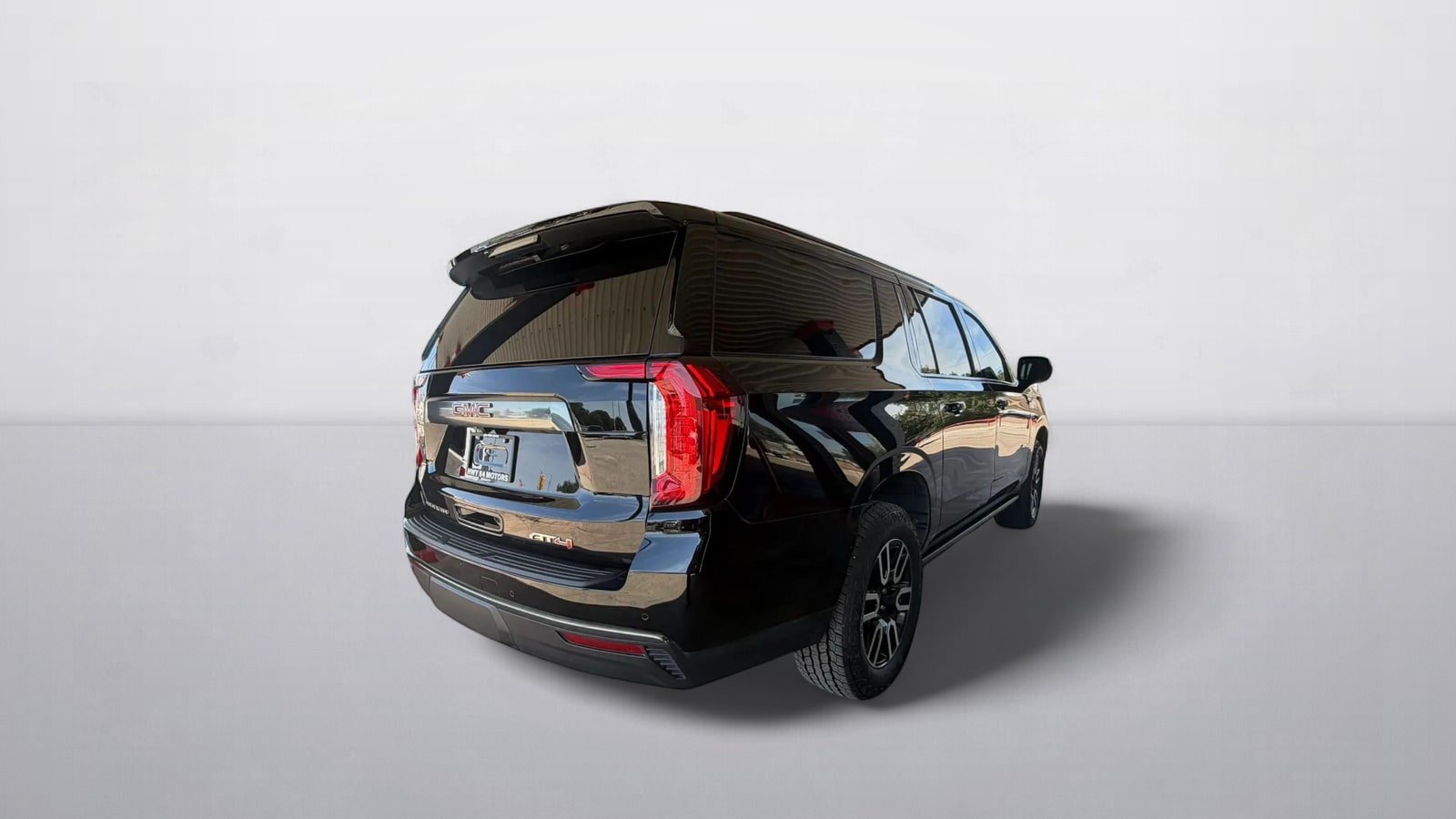 Used 2022 GMC Yukon XL AT4 w/ Max Trailering Package AWD/4WD image 5