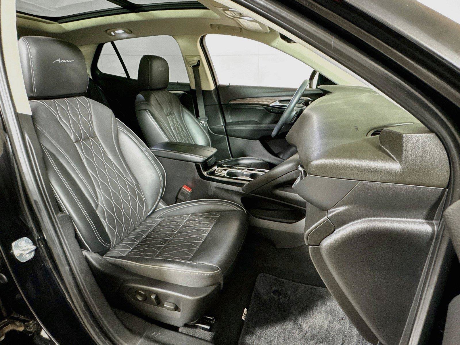 Certified 2022 Buick Envision Avenir w/ Technology Package II FWD image 93