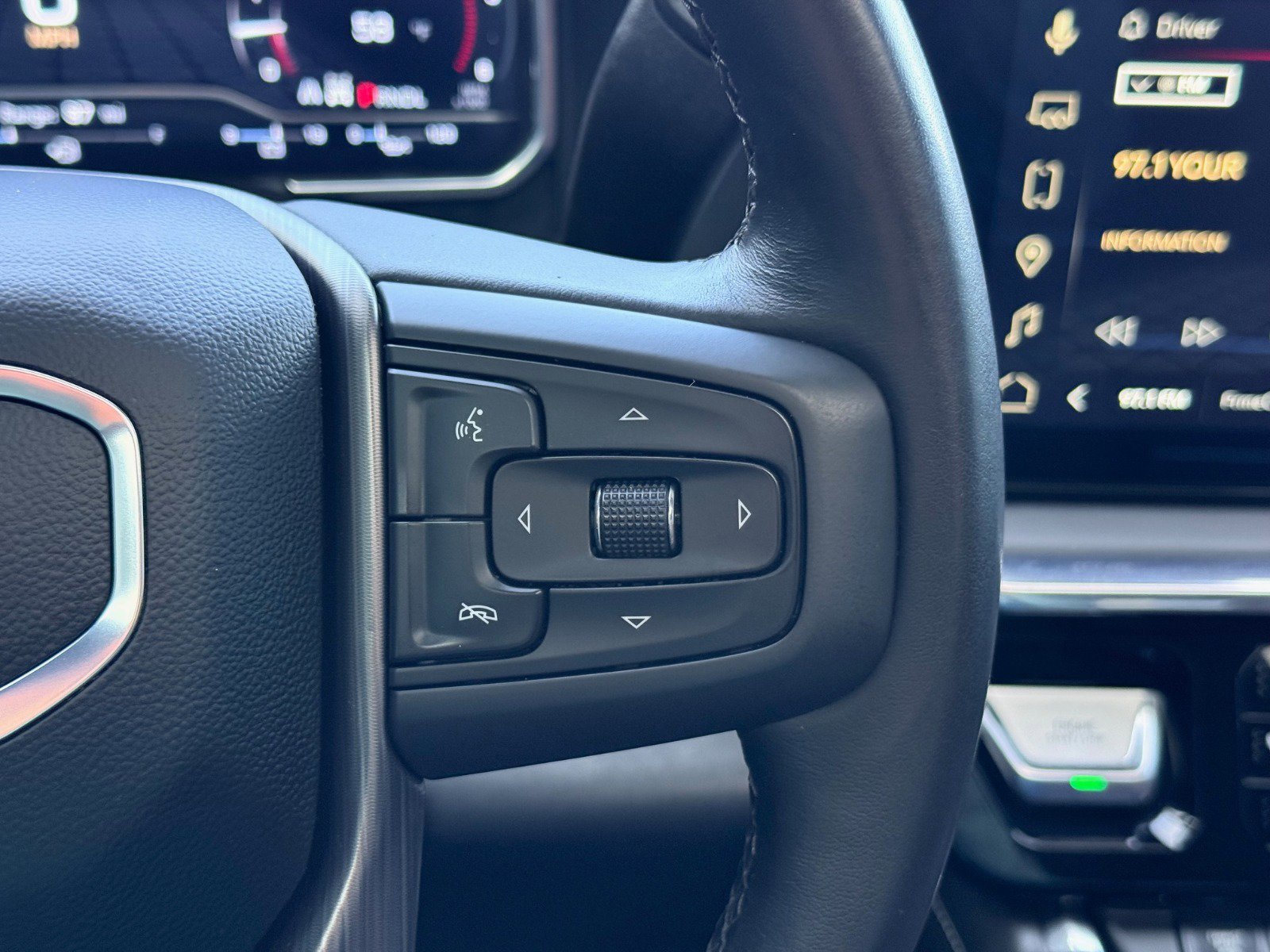 Certified 2025 GMC Sierra 3500 Denali Ultimate image 26