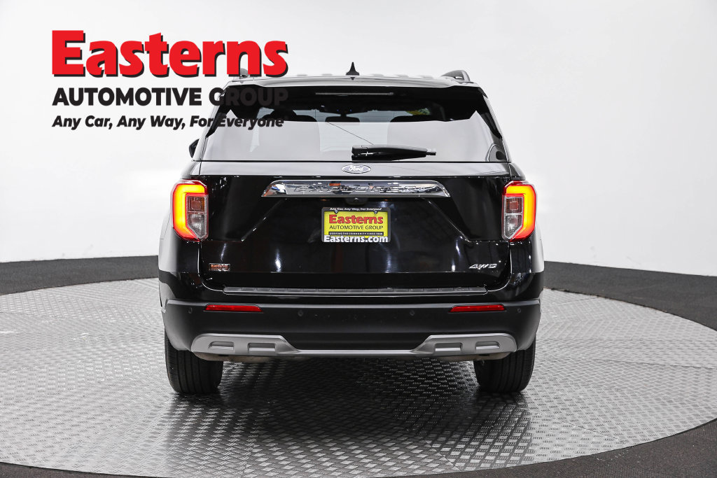 Used 2022 Ford Explorer XLT w/ Equipment Group 202A AWD/4WD image 7