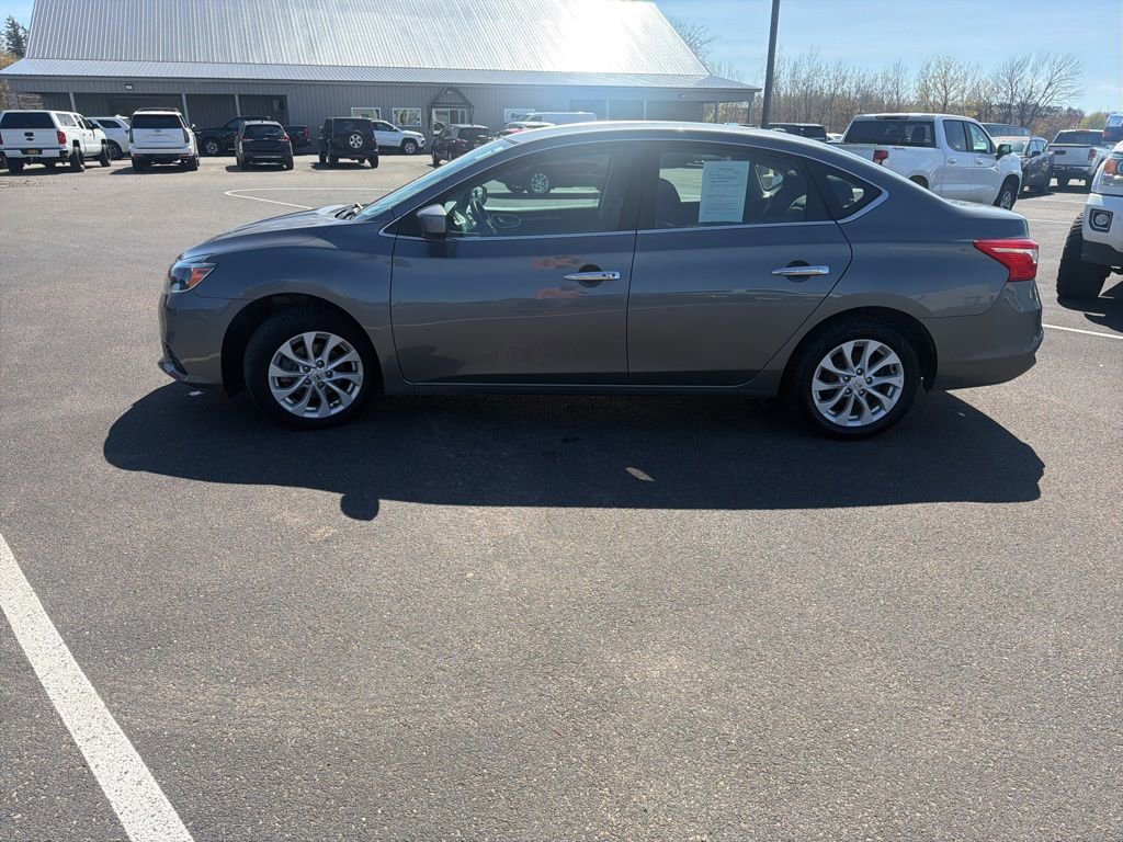 Used 2019 Nissan Sentra SV FWD image 4