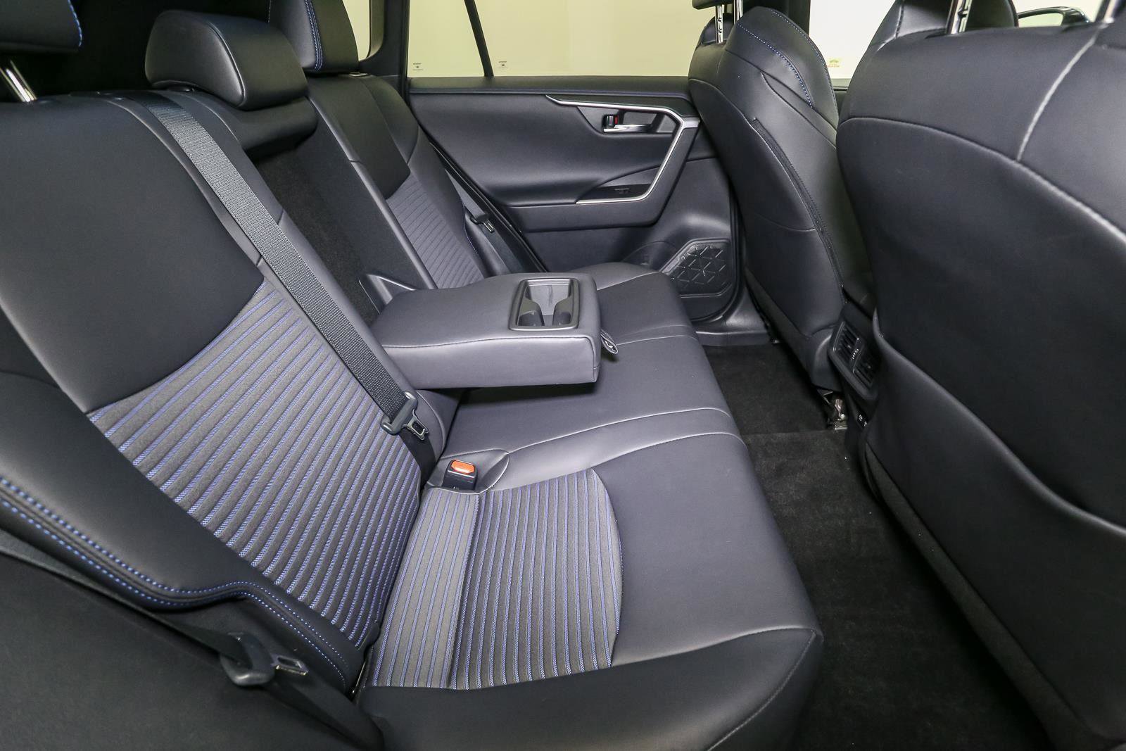 Used 2019 Toyota RAV4 XSE w/ Carpet Mat Package AWD/4WD image 21