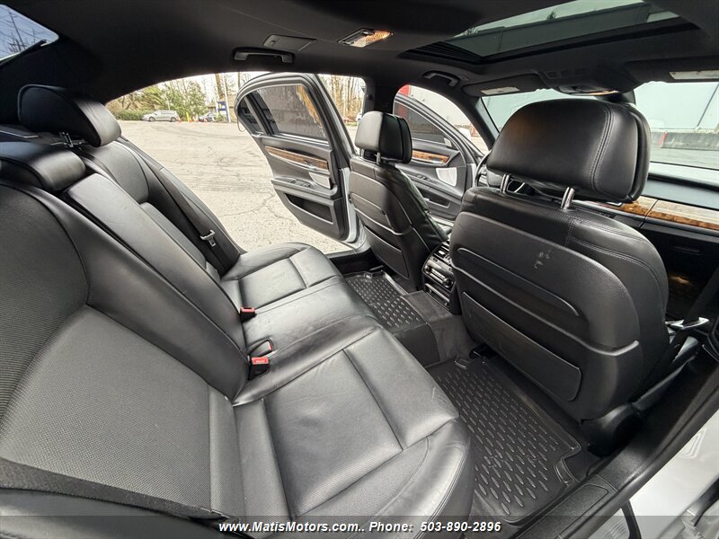 Used 2014 BMW 750Li w/ Executive Package RWD image 12
