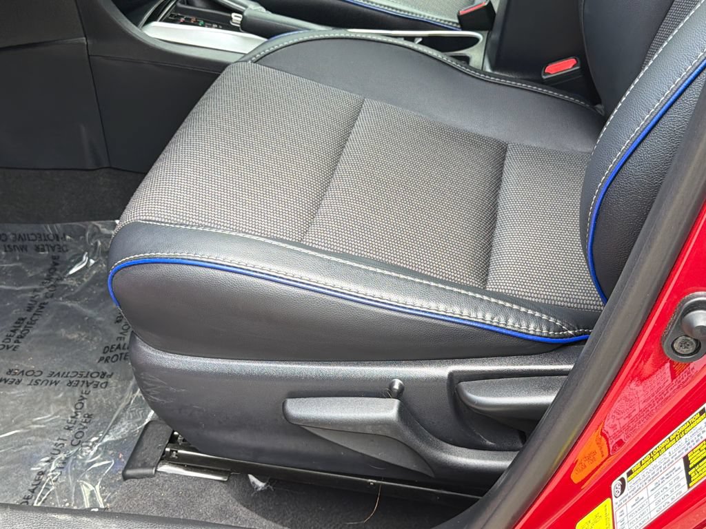 Used 2017 Toyota Corolla SE w/ SE Premium Package FWD image 21