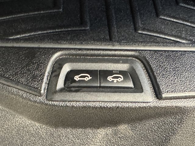 Used 2020 BMW X7 xDrive40i w/ M Sport Package image 21