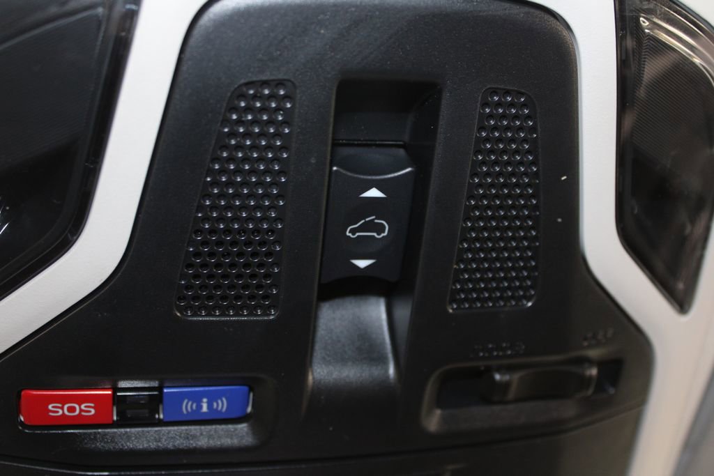 Used 2022 Subaru Outback Limited image 52