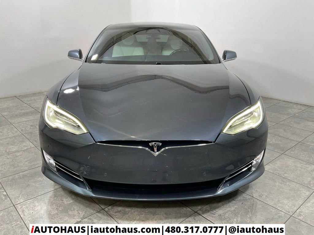 Used 2020 Tesla Model S Long Range Plus image 4