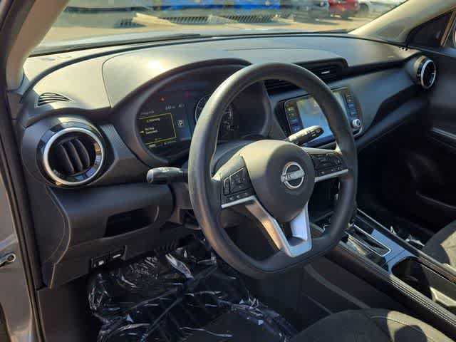 Used 2023 Nissan Kicks SV FWD image 10
