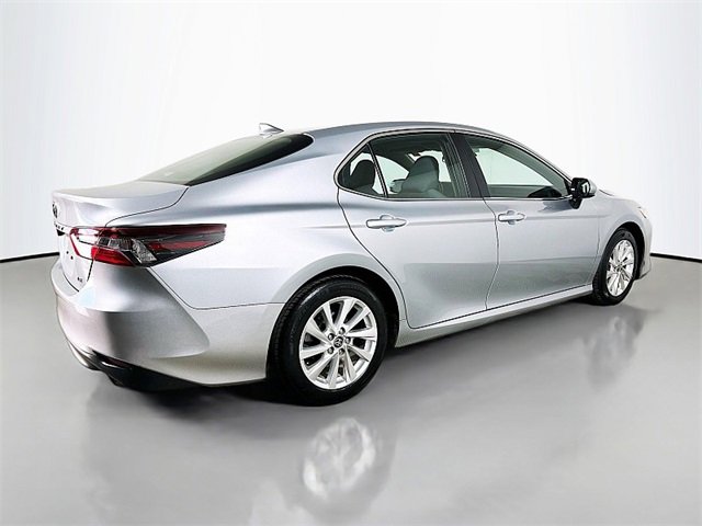 Used 2023 Toyota Camry LE FWD image 7