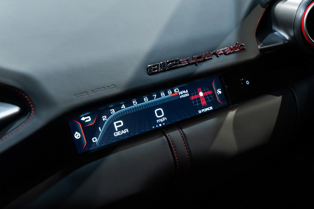 Used 2020 Ferrari 812 Superfast RWD image 46
