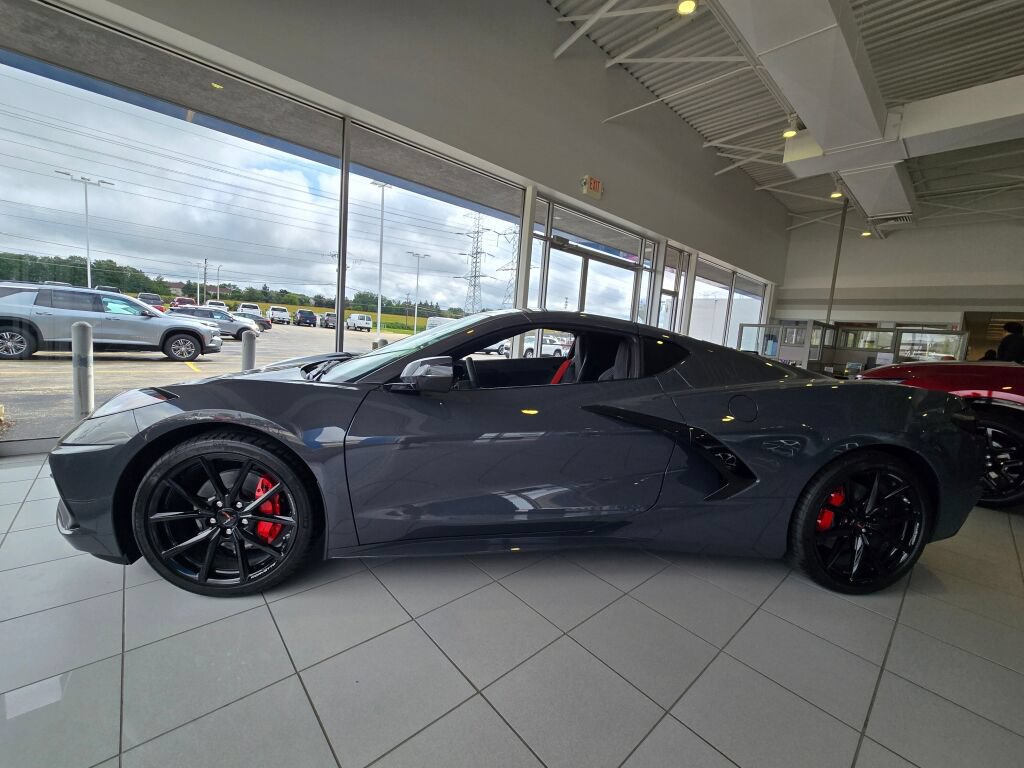 New 2027 Chevrolet Corvette Stingray Coupe w/ 1LT RWD image 3