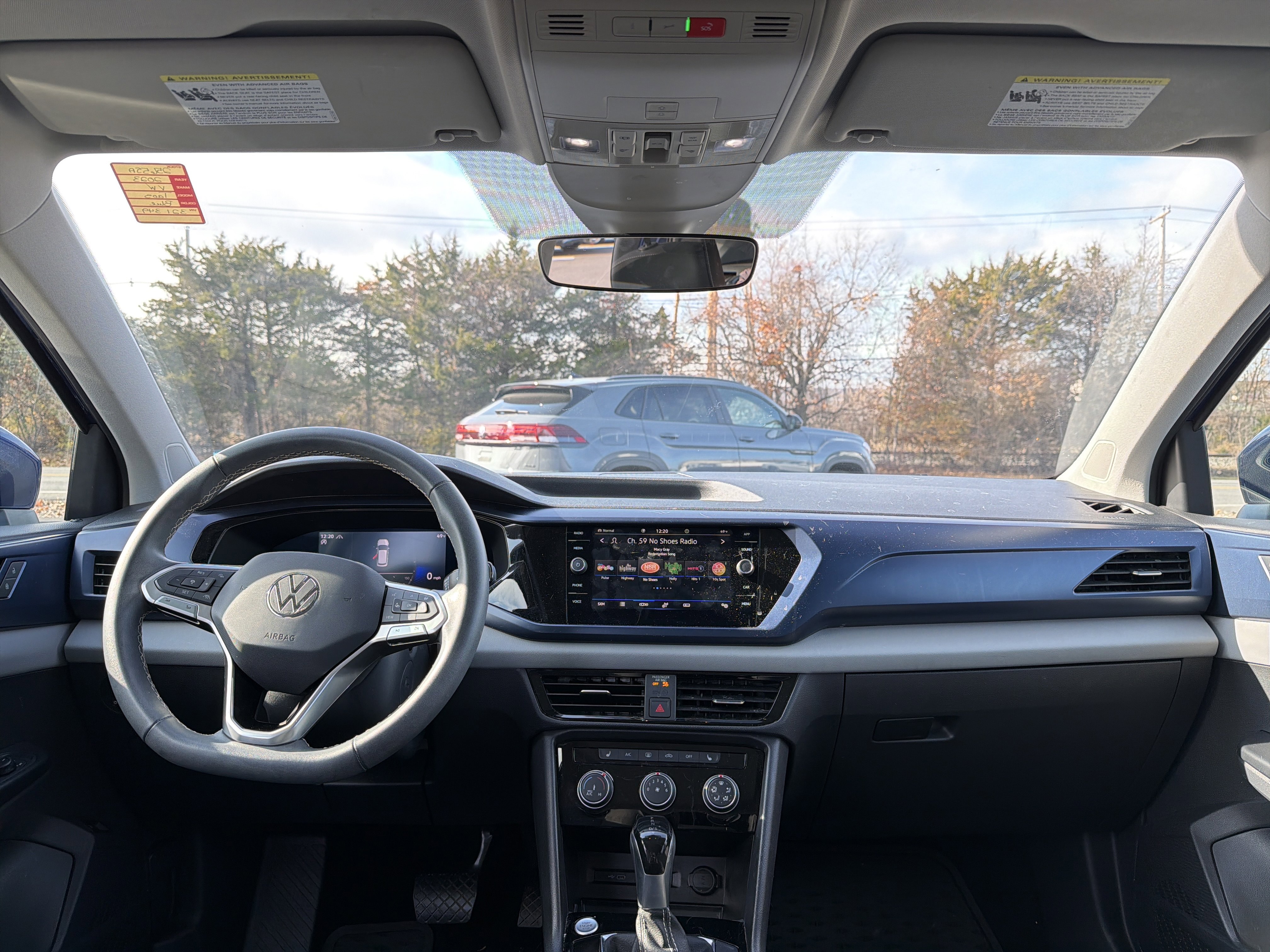 Certified 2023 Volkswagen Taos SE w/ Panoramic Sunroof Package image 13