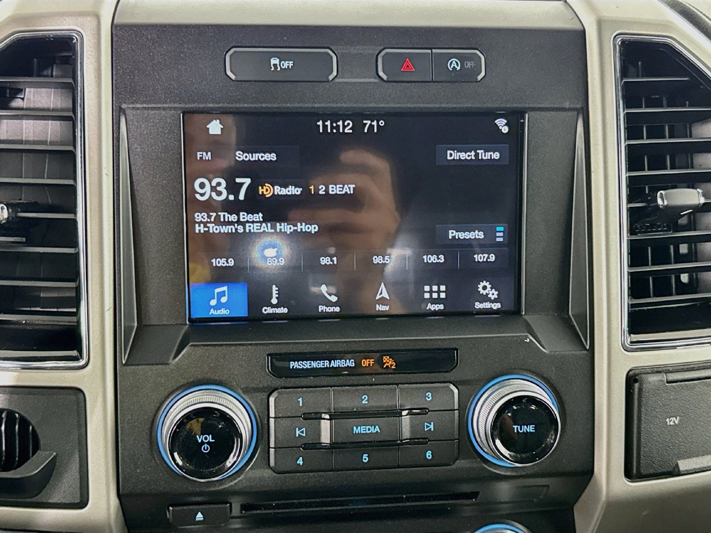 Used 2018 Ford F150 Lariat w/ Equipment Group 501A Mid RWD image 15