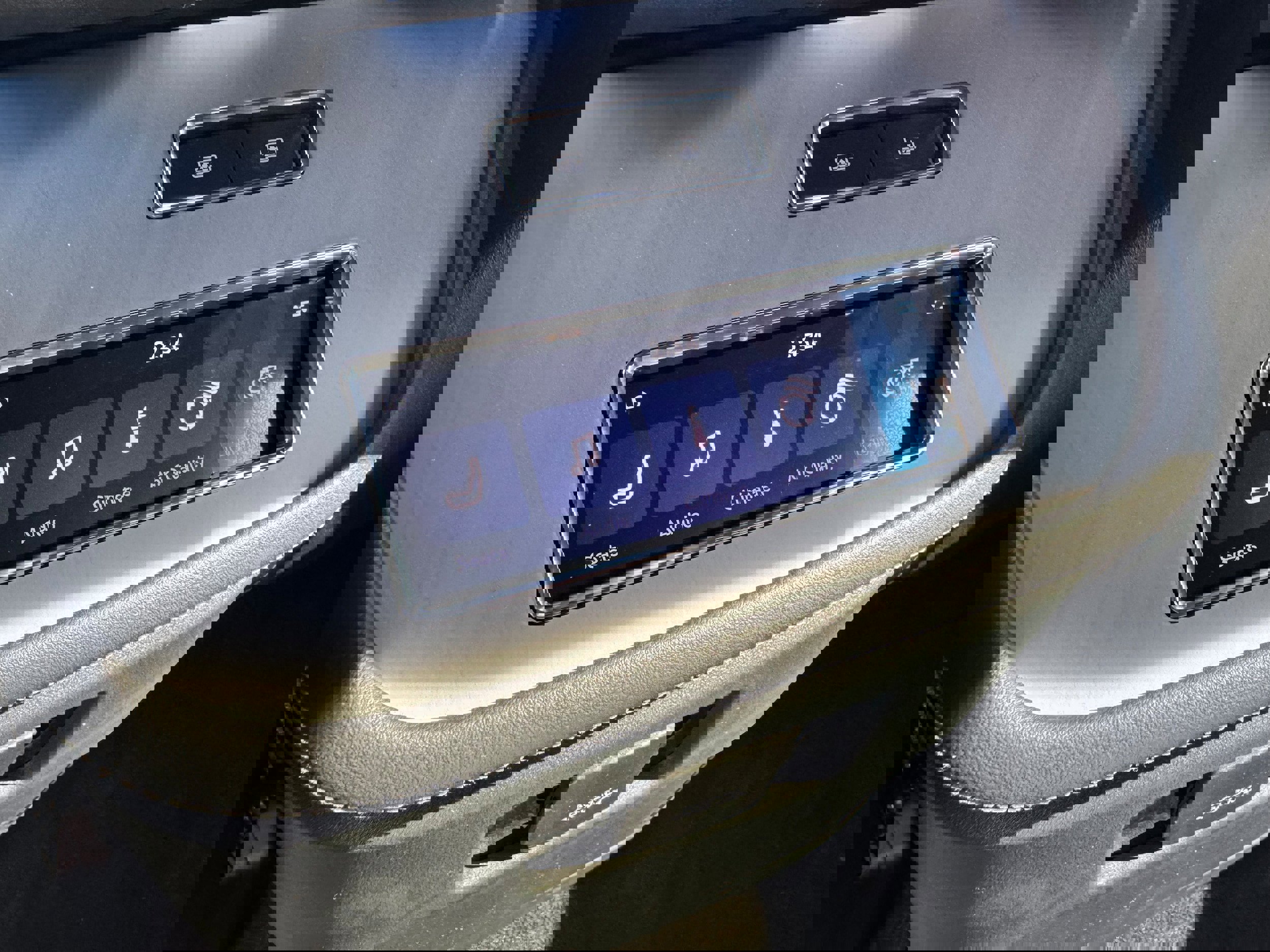 New 2025 Lincoln Navigator L Reserve w/ Jet Appearance Package image 21