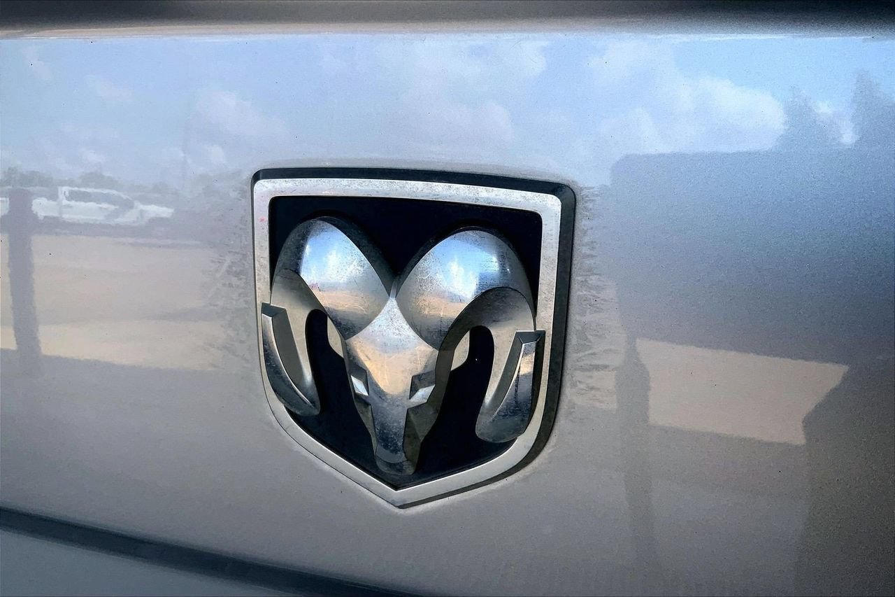 Used 2022 RAM 1500 Tradesman w/ Chrome Plus Package RWD image 31