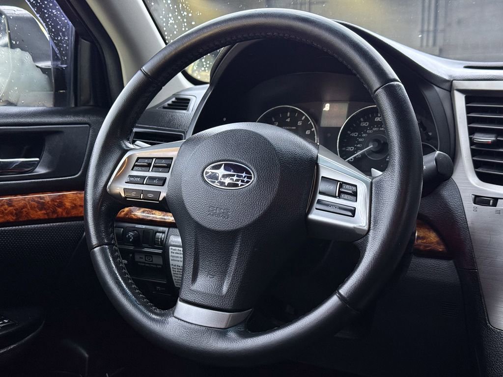 Used 2012 Subaru Outback 3.6R Limited image 24